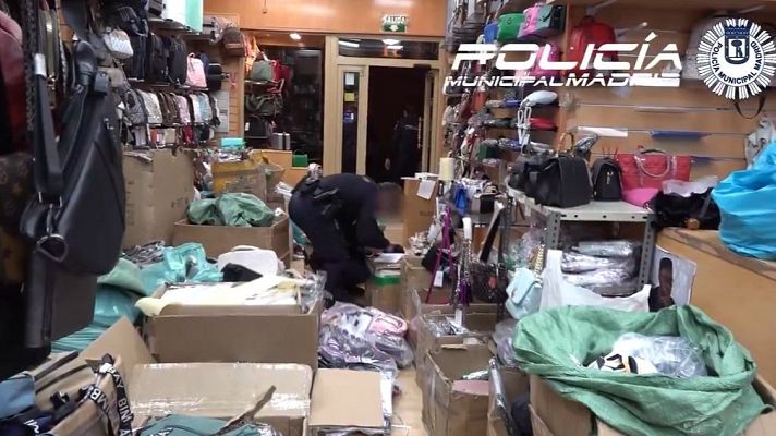 Telediario 1 - La compra de productos falsos supone casi 1.600 millones de euros de pérdidas cada año en España