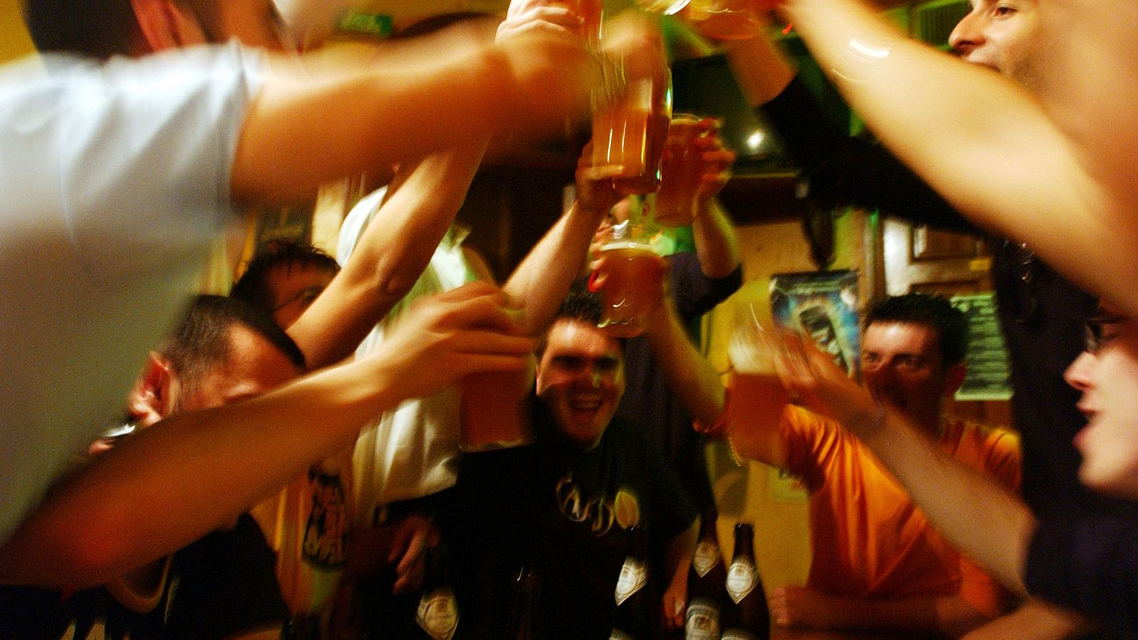 El fácil acceso al alcohol entre los menores de edad | Ver