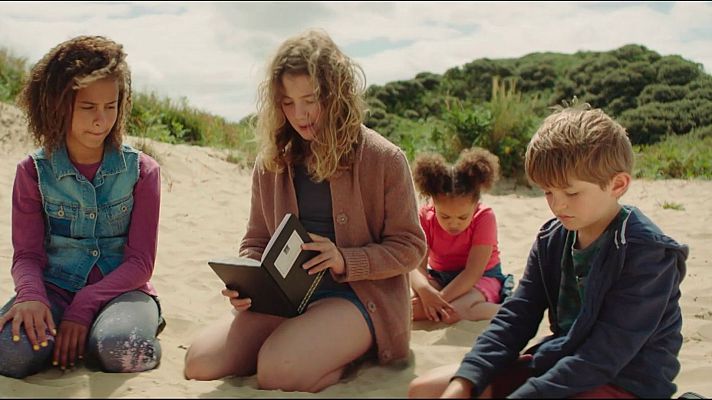 Cine en Familia - 4 chicos y esto