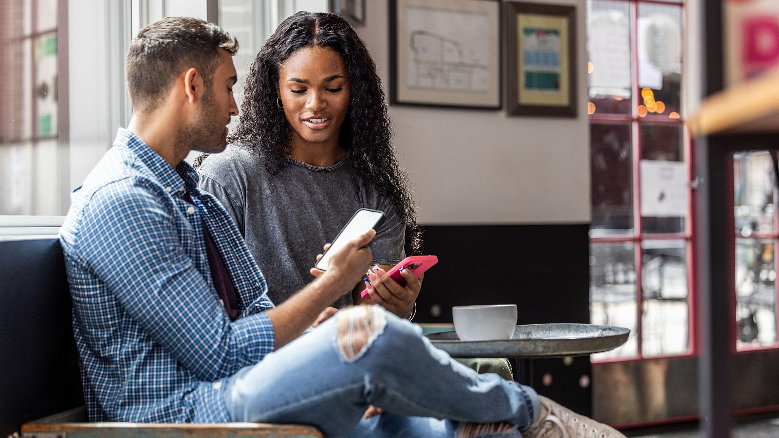 Bizum registra 940 millones  de operaciones en 2023, un 23% más que hace un año | Ver