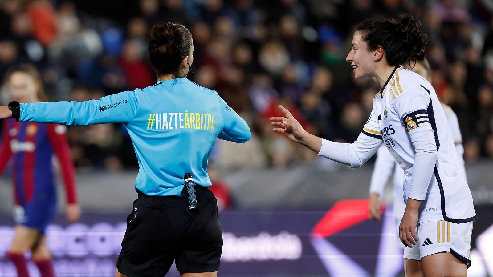 Polémica en el Barça - Madrid: Ivana dice que Mariona simuló el penalti: "Ni la rozo" - Fútbol | Ver