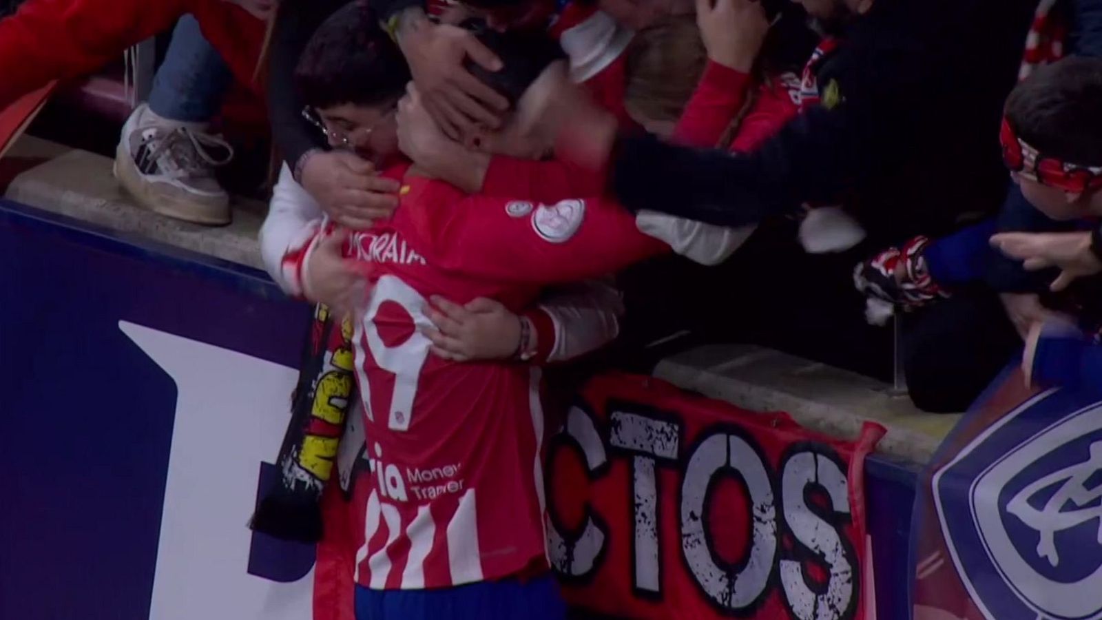 Copa del Rey | Álvaro Morata aprovecha la confusión en la defensa del Madrid para hacer el segundo del Atleti