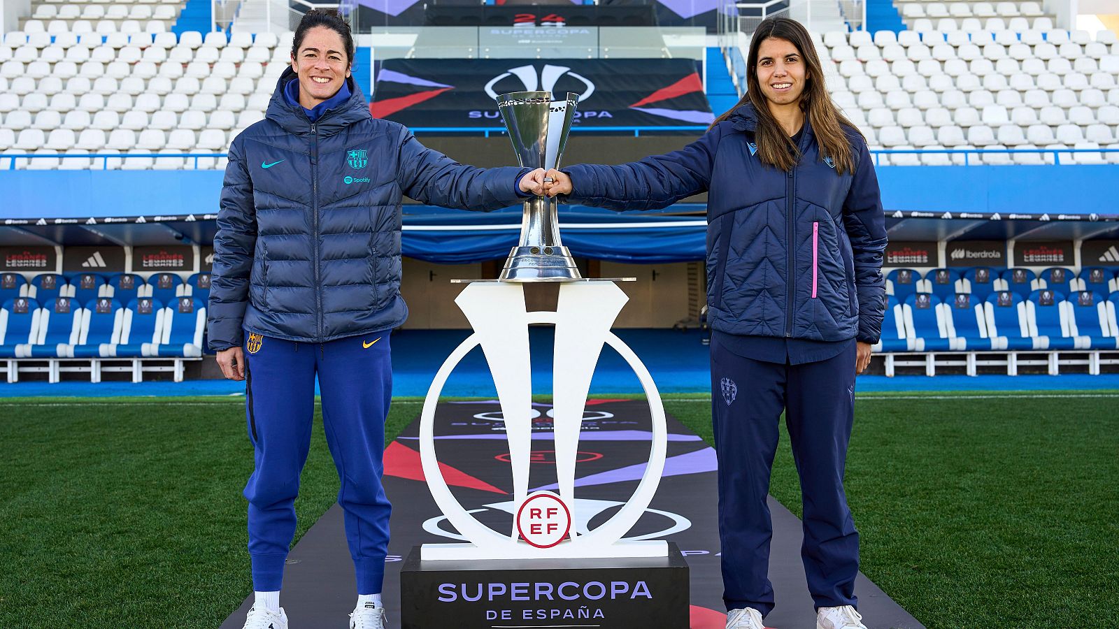 El Levante busca sorprender al Barça en la Supercopa femenina