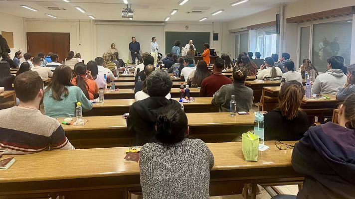 Telediario Fin de Semana - 30.066 candidatos se examinan para optar a 11.607 plazas de Formación Sanitaria Especializada