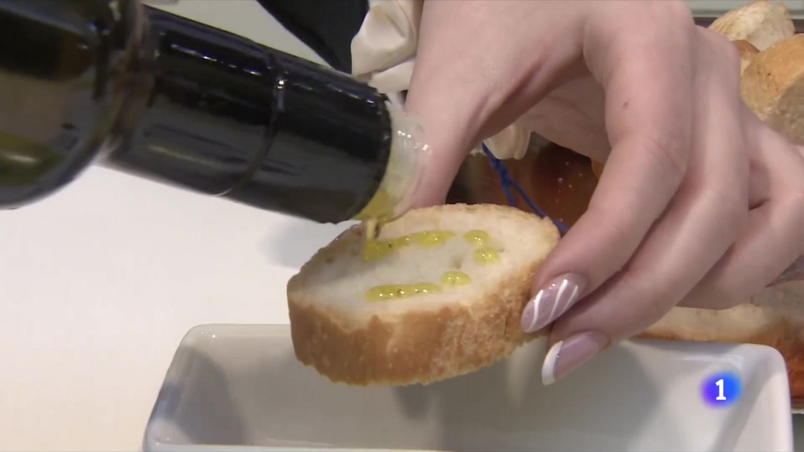 El preu de l'oli d'oliva se situa en màxims històrics - L'Informatiu | Ver