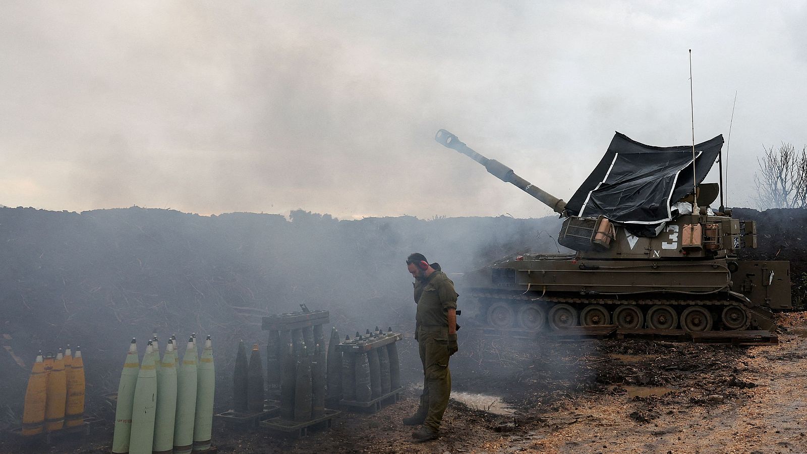 Albares visita el Líbano en un momento de enorme tensión entre Hizbulá y el ejército israelí