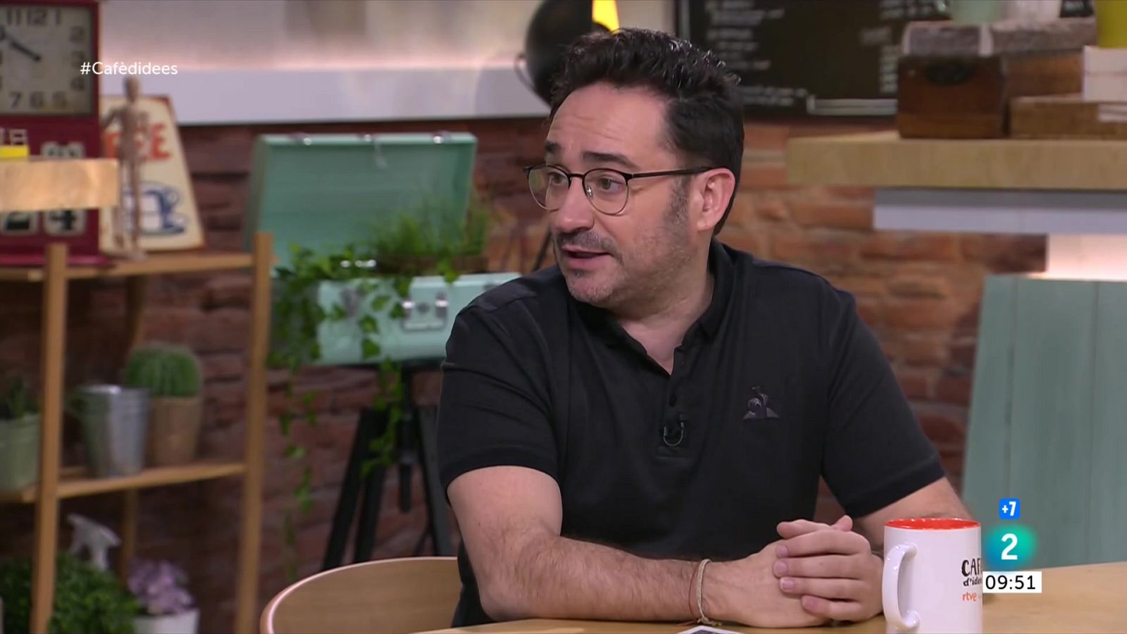 J. A. Bayona: "Estem tots a l'avió de 'La sociedad de la nieve'" - Cafè d'idees | Veure
