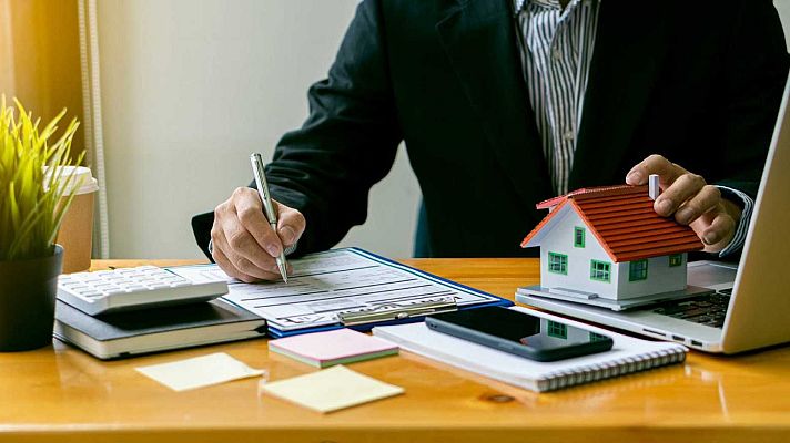 Telediario 1 - El BCE mantiene los tipos de interés pero el euríbor ya está bajando