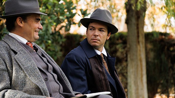 Salón de té La Moderna - Aguirre advierte a Jacobo sobre doña Carla