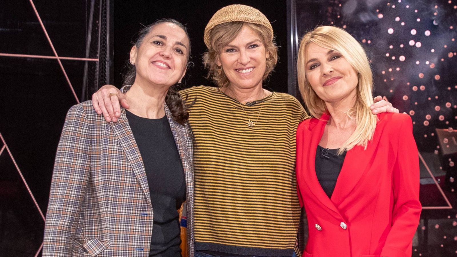 Atención Obras - Mónica López - ver ahora