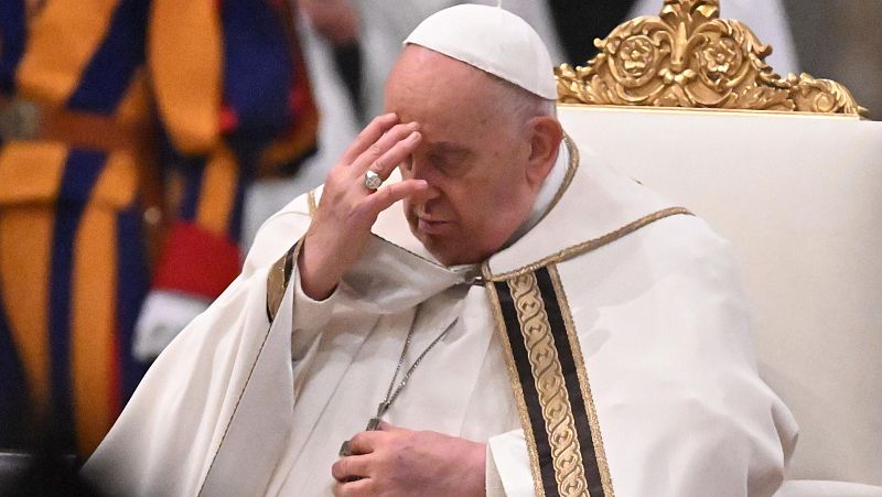 El Vaticano acepta bendecir a parejas homosexuales