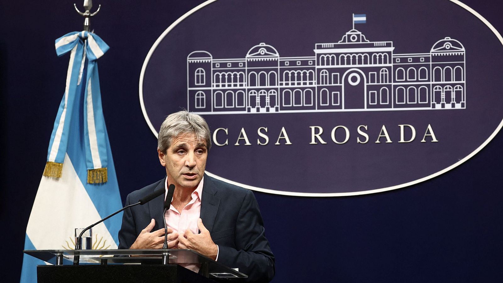 Argentina: Milei sufre la primera 'crisis de Gobierno'