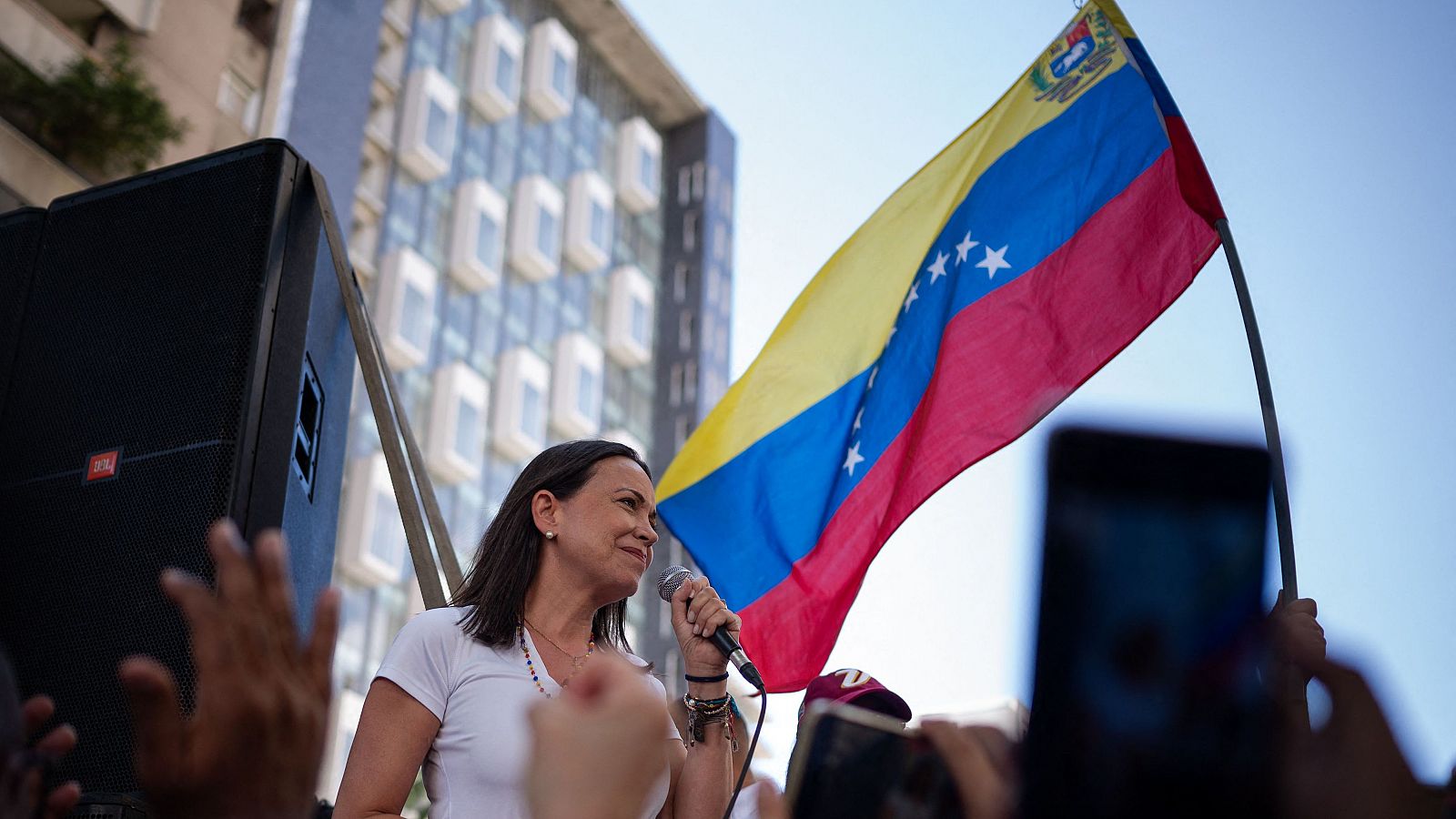 Venezuela: Corina Machado no podrá enfrentarse a Maduro