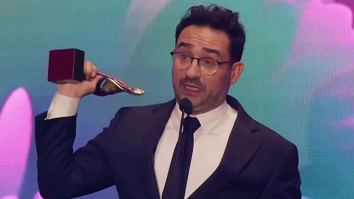 L'Informatiu - 'Robot Dreams', 'La Mesías' i '20.000 especies de abejas' triomfen als premis Feroz