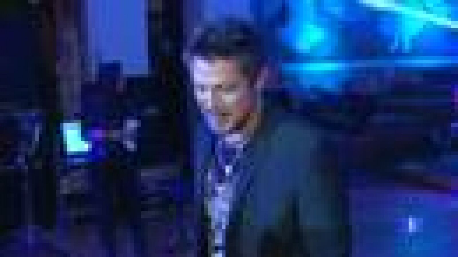 Alejandro Sanz recibe su cuarto disco de platino por el álbum "La música no se toca"