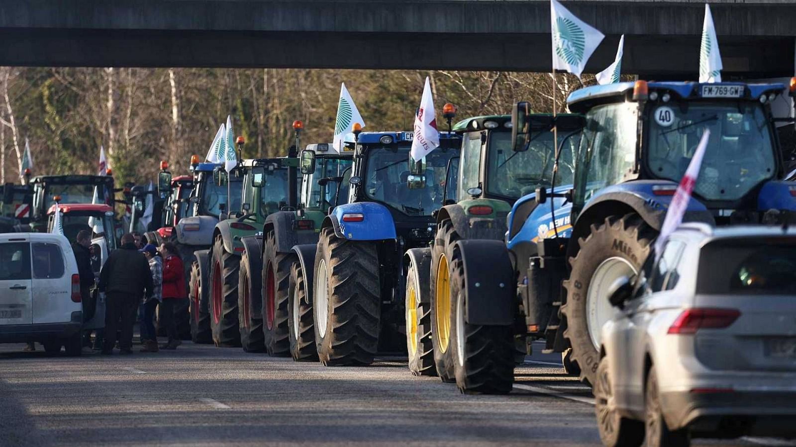 Los transportistas españoles siguen bloqueados en Francia