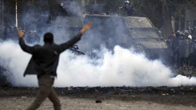 Los partidos islamistas aseguran la aprobación de la nueva Constitución de Morsi