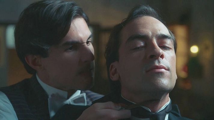 La promesa - La Promesa: Salvador amenaza a Jerónimo con una navaja