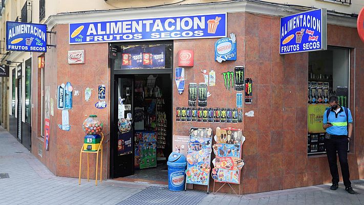 Telediario 1 - Ni "chino", ni "paki", #TengoNombre: una campaña contra los estereotipos