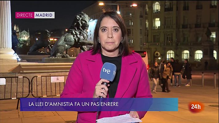 L'Informatiu - La llei d'amnistia fa un pas enrere i torna a la Comissió de Justícia