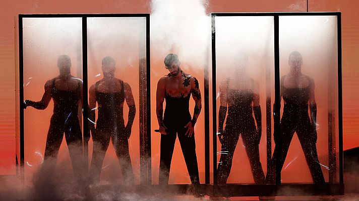 Benidorm Fest 2024: Jorge González canta “Caliente” | Ver