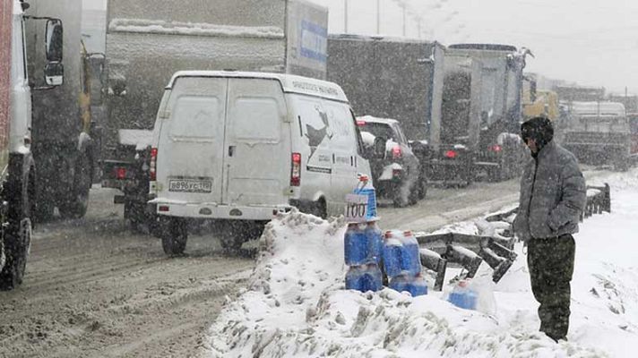 Telediario 1 - Moscú colapsada por la nieve