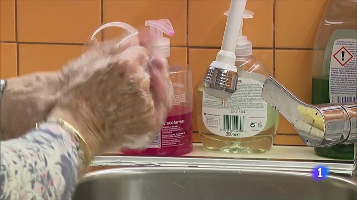 L'Informatiu - Només 200 litres d'aigua per persona al dia: com ho faig?