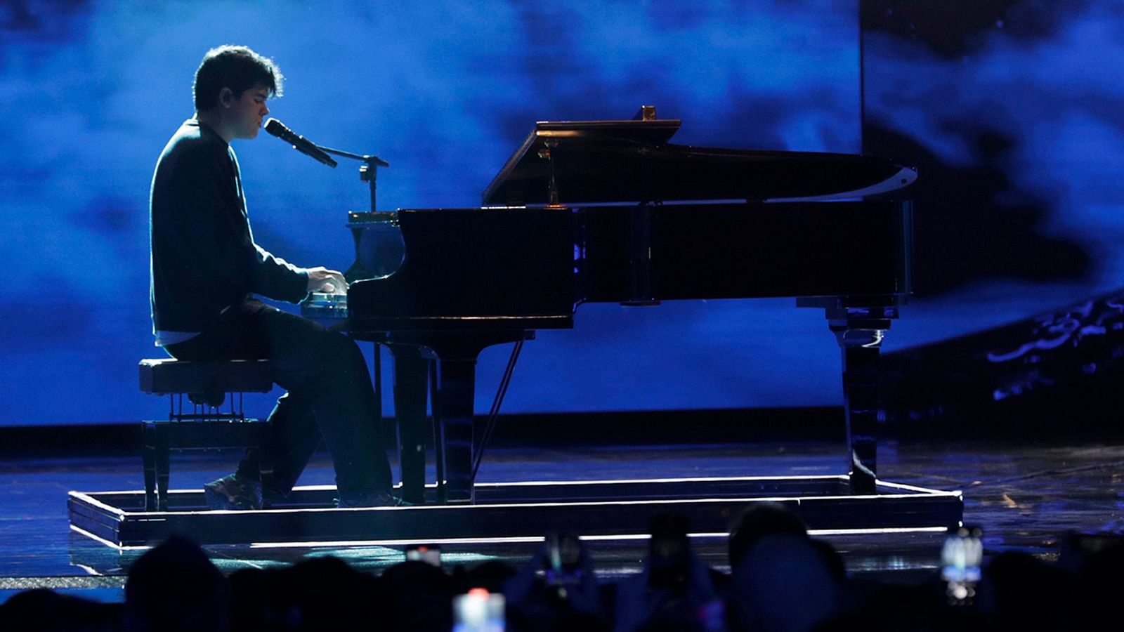 Benidorm Fest 2024: Íñigo Quintero canta “Si no estás”