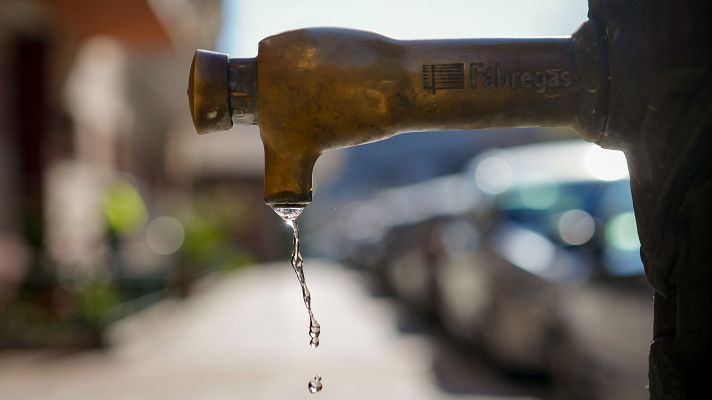 El Gobierno planea llevar agua con barcos a Cataluña por la sequía