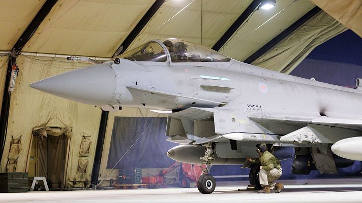 Telediario Fin de Semana - Los hutíes de Yemen prometen responder a los ataques de EE.UU. y Reino Unido a sus posiciones