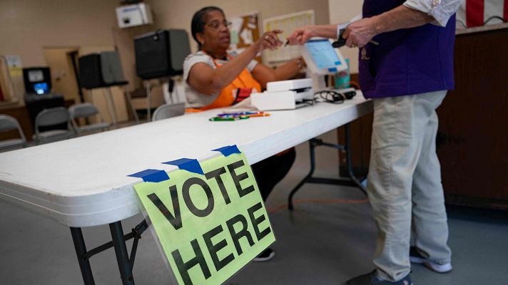 Telediario Fin de Semana - Biden arrasa en el arranque de las primarias demócratas en Carolina del Sur