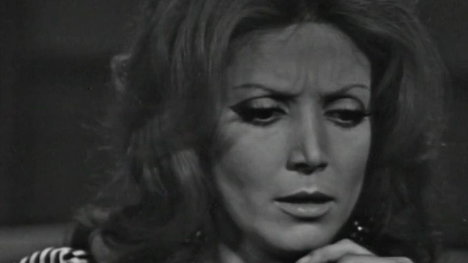 Estudio 1 - Eloísa está debajo de un almendro - Estudio 1 | Ver