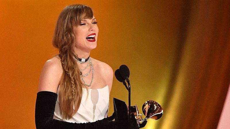 Taylor Swift gana el Grammy a mejor álbum - Telediario 1 | Ver