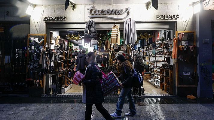 Telediario 1 - Talleres en tiendas de barrio para sobrevivir al comercio online