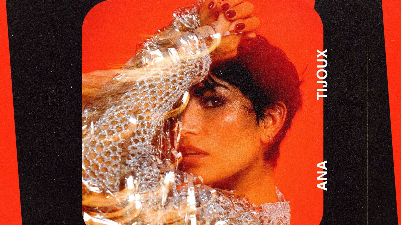 La rapera francochilena Ana Tijoux presenta 'Vida' | Ver