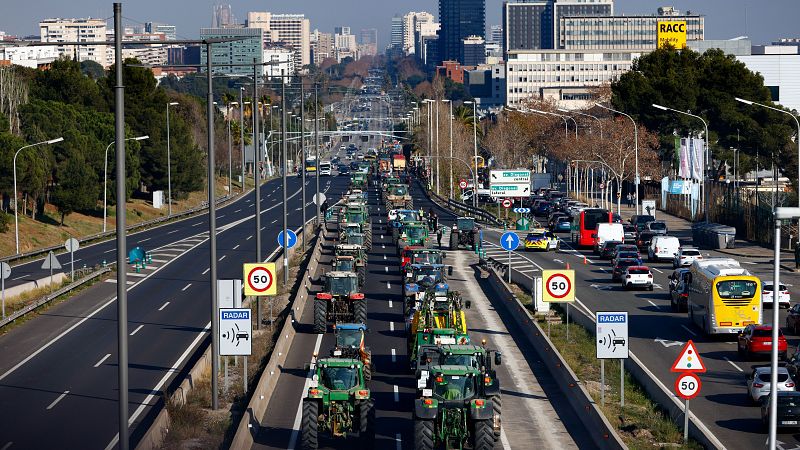 La situación del campo protagoniza el debate en el Congreso - Telediario 2 | Ver
