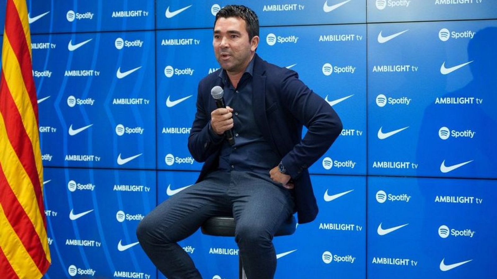 Deco: "Sería un error vender a Araujo y a Frenkie para traer a Mbappe"