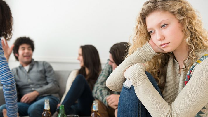 Telediario 1 - Los jóvenes españoles se sienten cada vez más solos