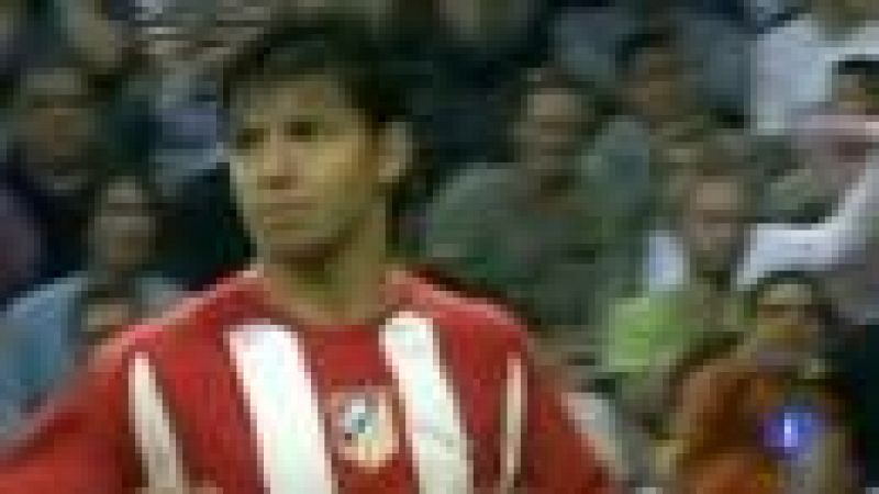 El Atlético de Madrid lleva la friolera de 13 años sin llevarse una victoria del Bernabéu, una racha a la que quiere poner fin este sábado, en el que llegan al partido con ocho puntos de ventaja sobre su eterno rival.