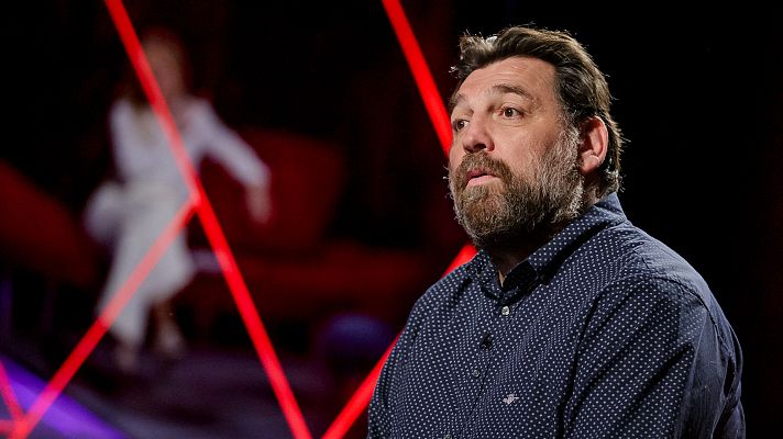 Atención obras - Entrevista a Hovik Keuchkerian