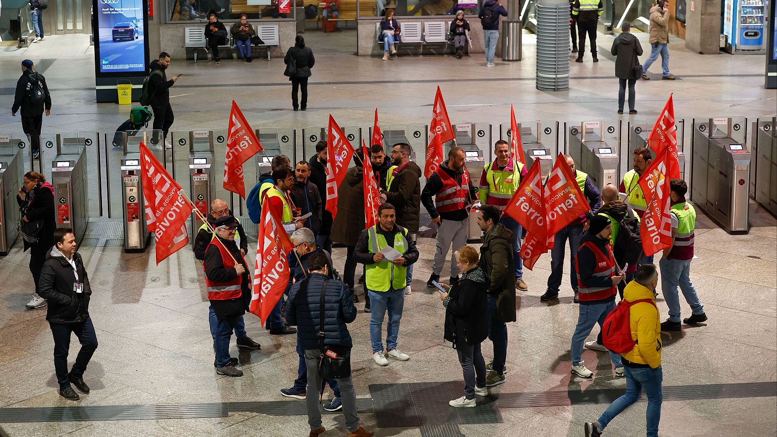 Jornada de huelga de Renfe y Adif con 310 trenes cancelados