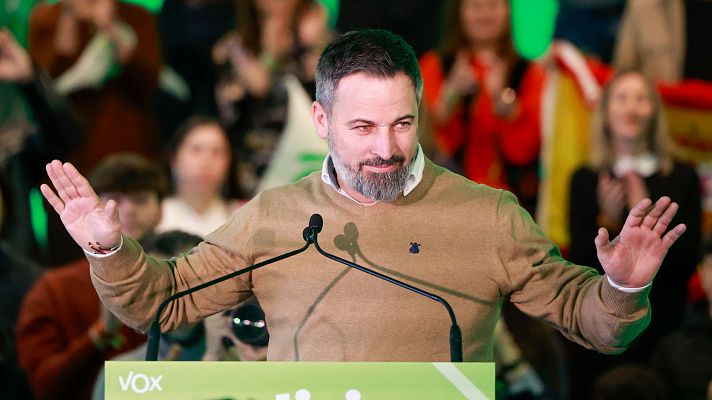 Informativo 24h - Abascal critica la "gigantesca estafa política" de Feijóo por plantear un indulto condicionado a Puigdemont