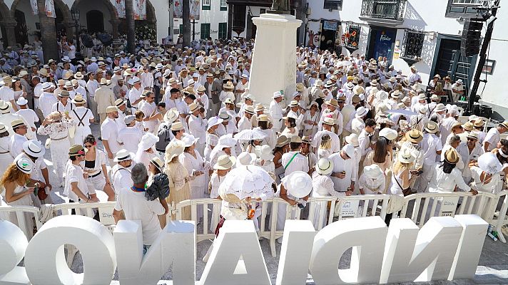 Canarias celebra su tradicional Carnaval de los Indianos