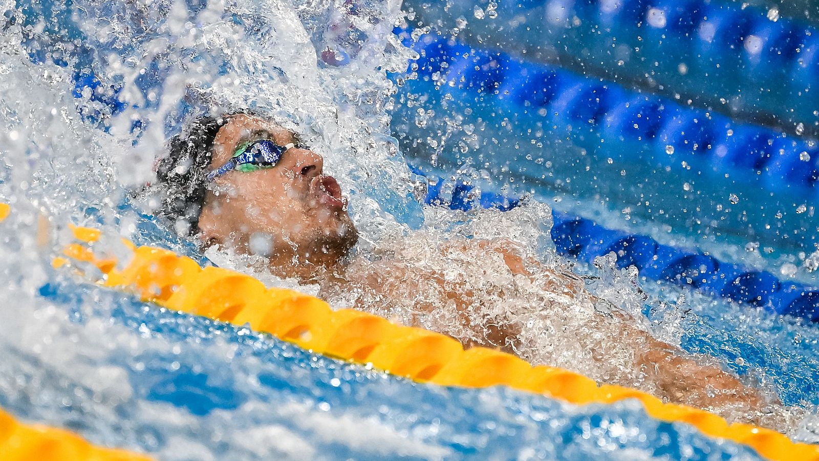 Mundial de Doha: Hugo González pasa a la final de los 100m espalda - Natación | Ver