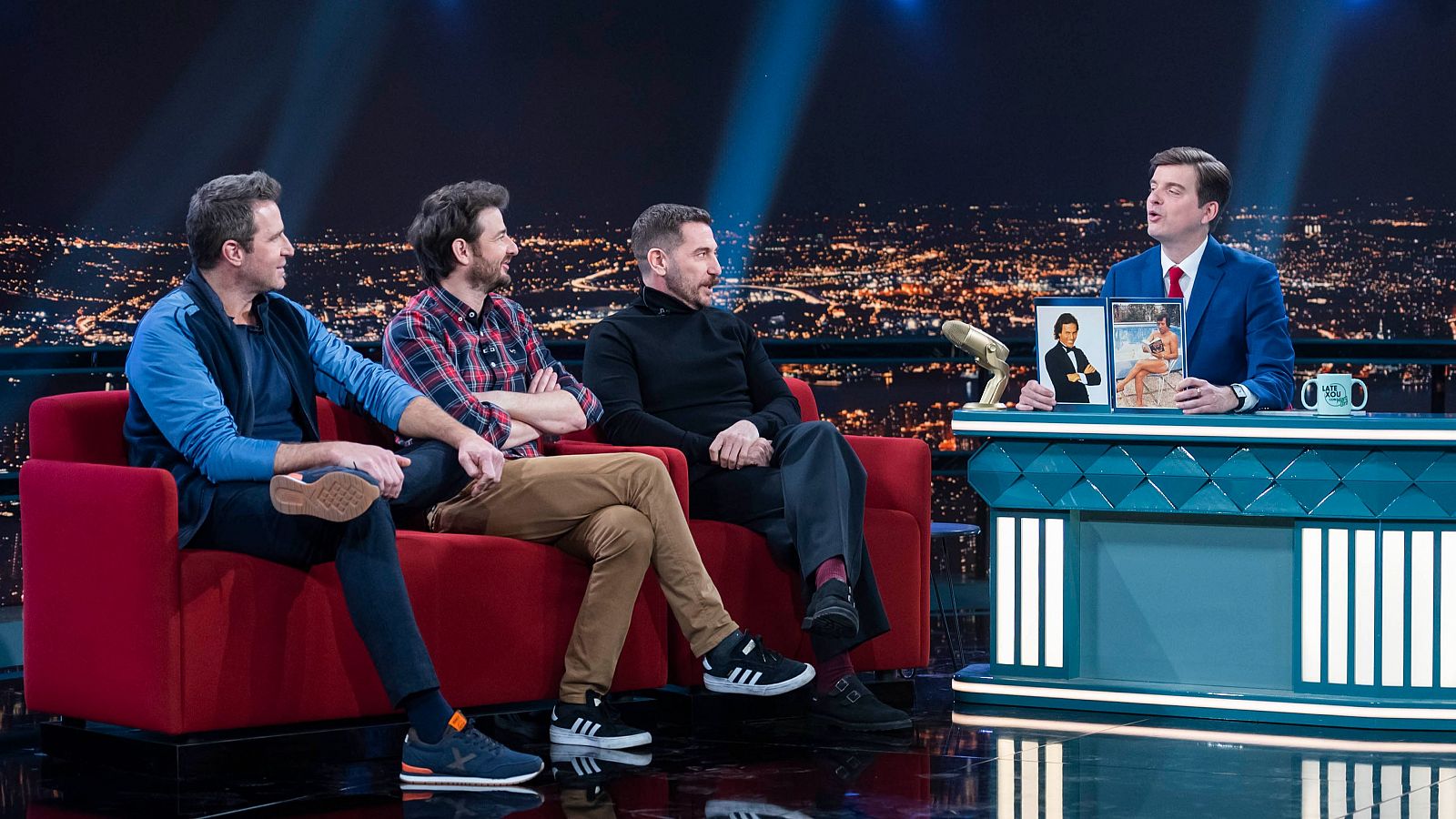 Los actores de Machos Alfa 2 en Late Xou - Late Xou con Marc Giró | Ver