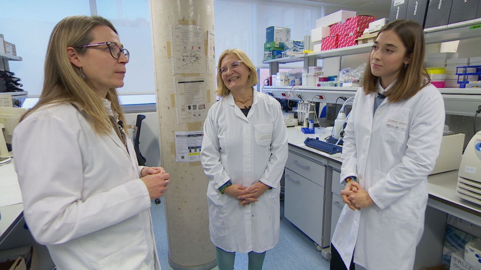 Tres generaciones de científicas - L'informatiu - Comunitat Valenciana | Ver