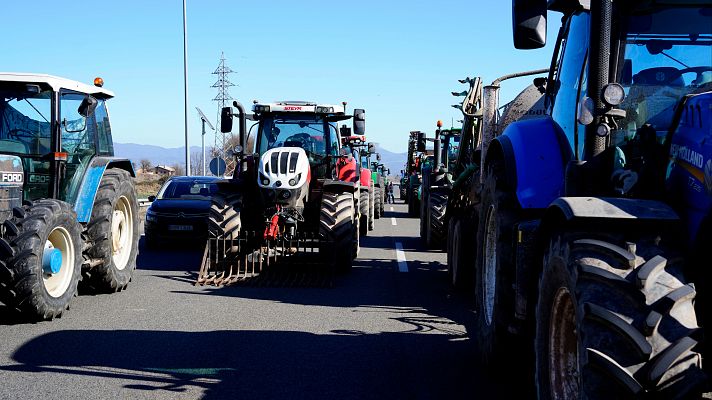 Los agricultores mantienen su protesta por octavo día consecutivo