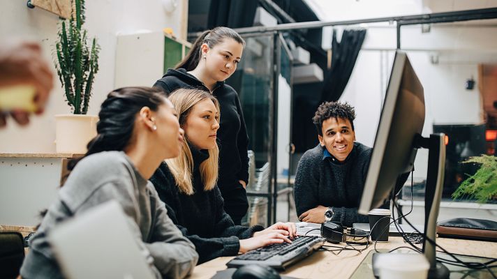 Telediario 2 - Las prioridades de la Generación Z se centran en su tiempo libre y la salud mental