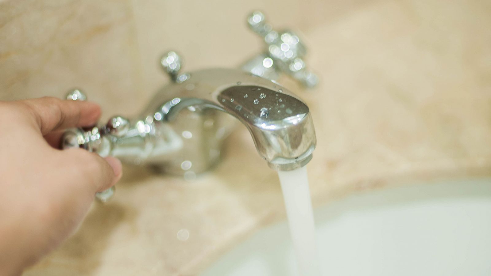 Equilibrio entre turismo y sequía en Cataluña | Ver