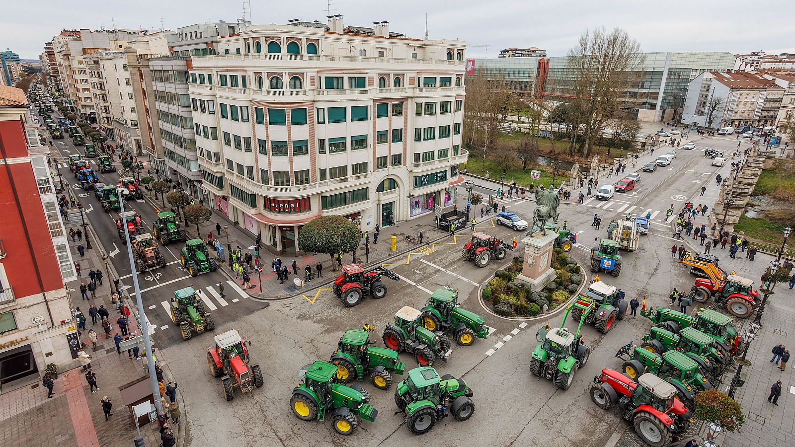 Los agricultores siguen protestando más de una semana después